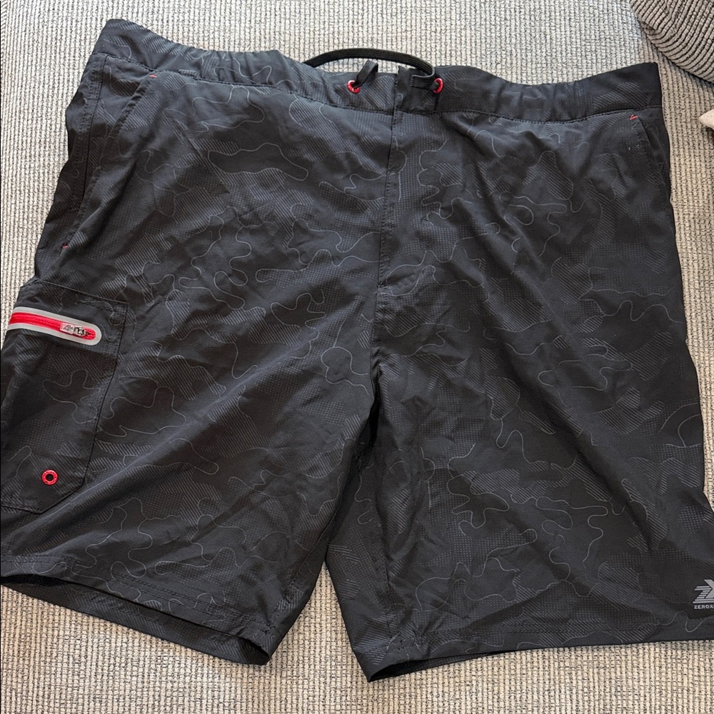 NWT ZeroXposur Black Swim Trunks with Red Accents with Pockets